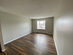 151 Queen St in Fredericton, NB - Building Photo - Building Photo