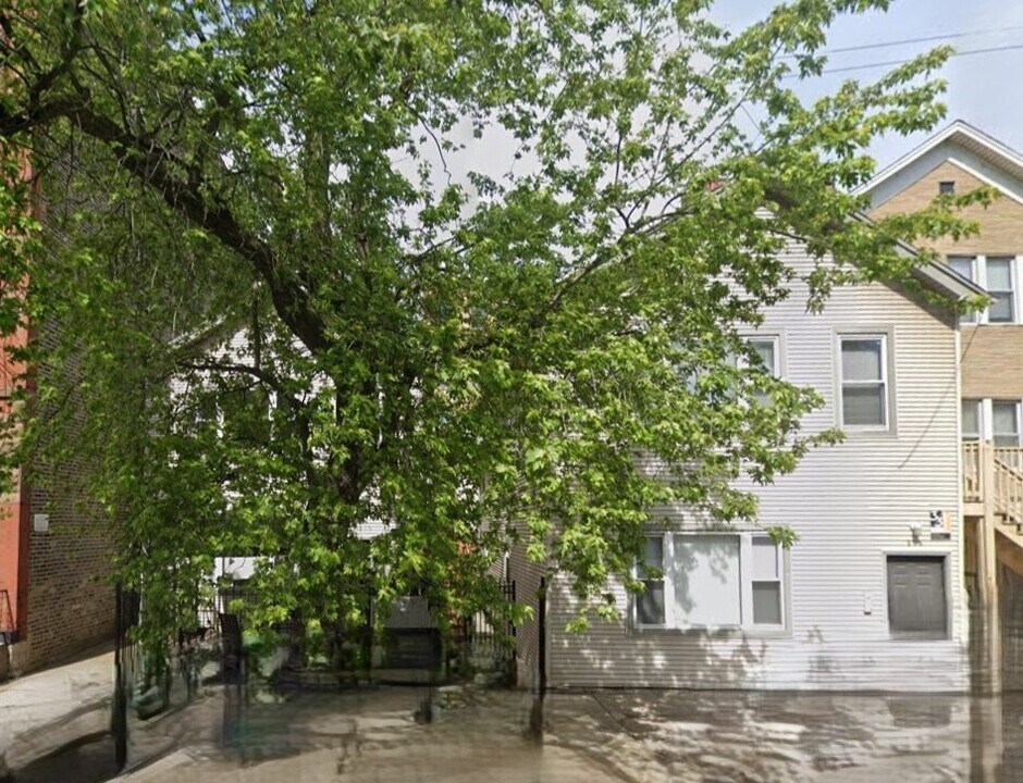 516 N May St in Chicago, IL - Building Photo