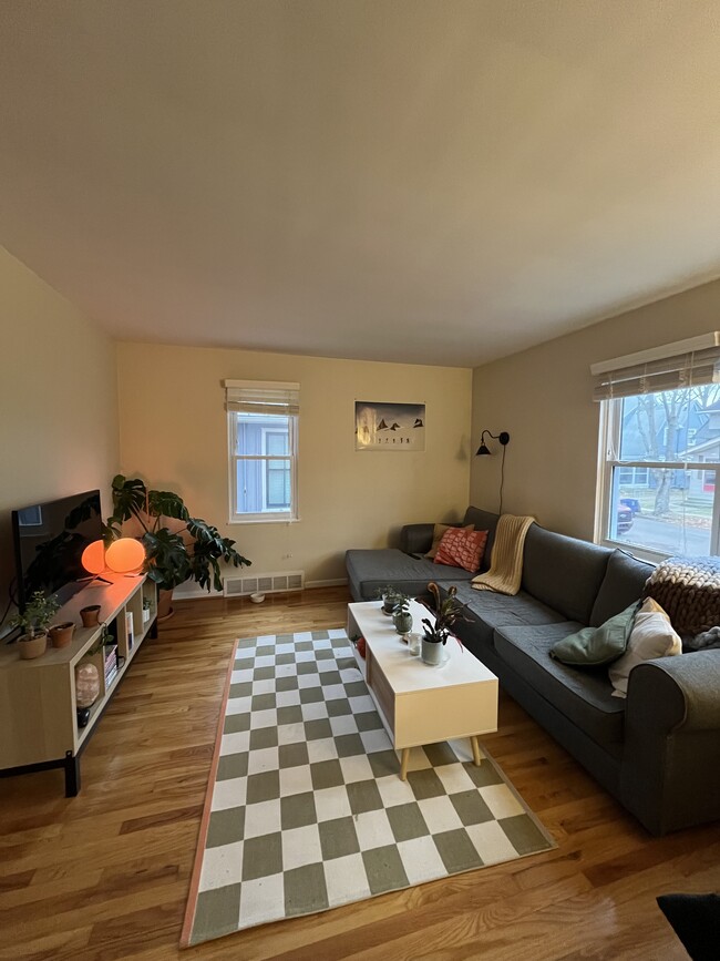 222 Buena Vista Ave, Unit Lower