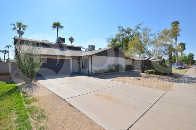 property at 1623 E Palmcroft Dr