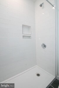 21 Farson St photo'