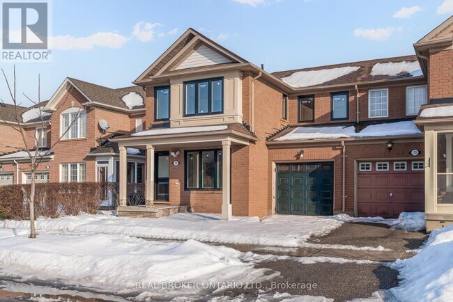 75 Hummingbird Dr in Toronto, ON - Building Photo - Building Photo