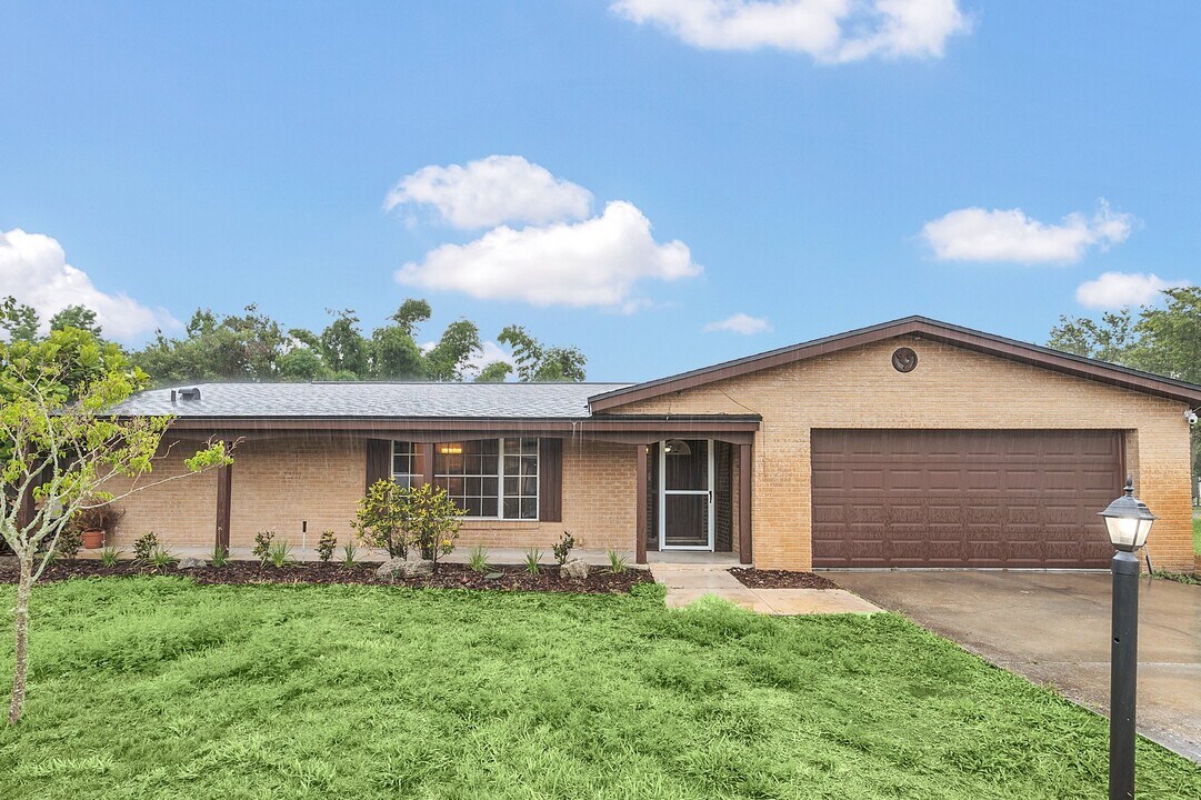 2445 Keiser Ct in Titusville, FL - Building Photo