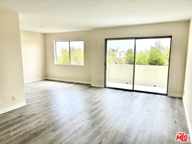 1440 Reeves St in Los Angeles, CA - Building Photo - Building Photo