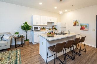 Homestead Village Fort Wayne - Active Living 55+ Community in Fort Wayne, IN - Foto de edificio - Interior Photo
