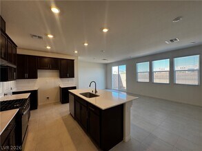 9250 Innot Ave in Las Vegas, NV - Building Photo - Building Photo