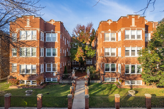 4440-4450 N Beacon St in Chicago, IL - Building Photo - Building Photo