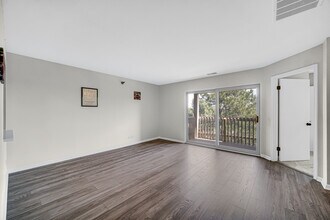 124 Glengarry Dr in Bloomingdale, IL - Building Photo - Building Photo