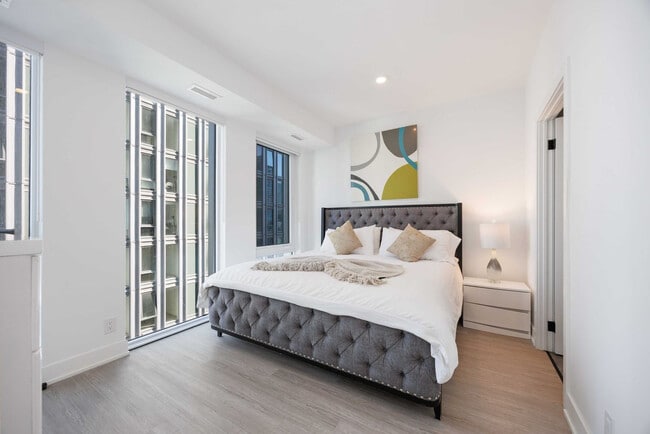 25 Dalhousie St, Unit SI ID1360026P in Toronto, ON - Building Photo - Building Photo