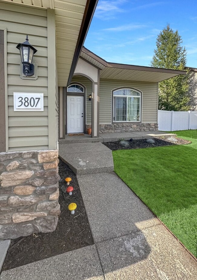 3807 Pandion Dr in Coeur d'Alene, ID - Building Photo - Building Photo