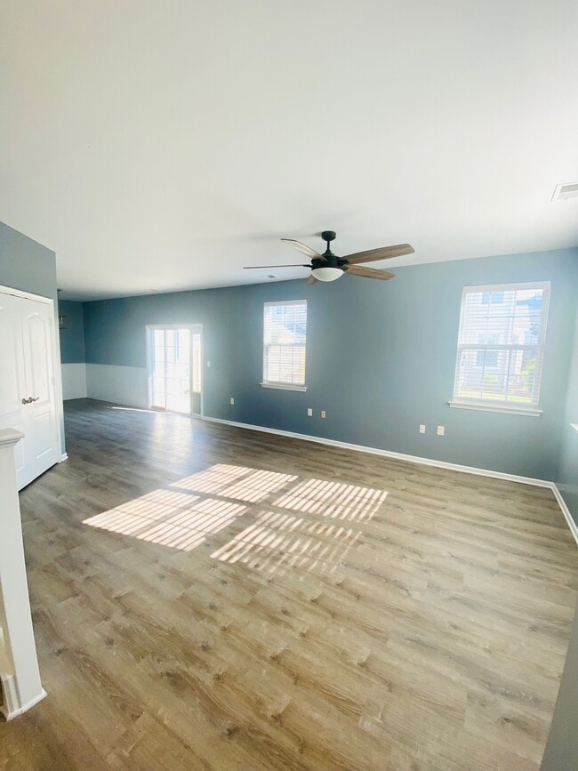 4473 Duffy Dr in Virginia Beach, VA - Building Photo - Building Photo