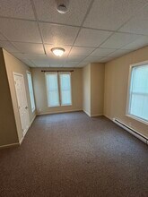 152 Hamilton St in Southbridge, MA - Foto de edificio - Building Photo