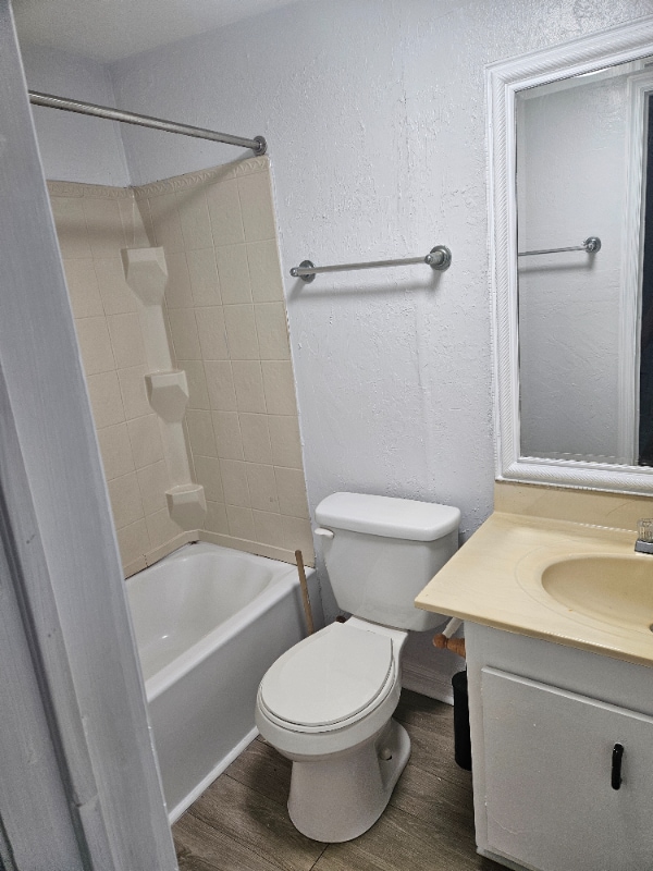 785 Canaveral Groves Blvd in Cocoa, FL - Foto de edificio - Building Photo