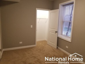 2441 N Harding Ave-Unit -1 in Chicago, IL - Building Photo - Building Photo