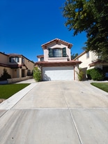 25841 Wordsworth Ln in Stevenson Ranch, CA - Building Photo