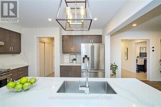 7830 Buckeye Cres in Niagara Falls, ON - Building Photo - Building Photo