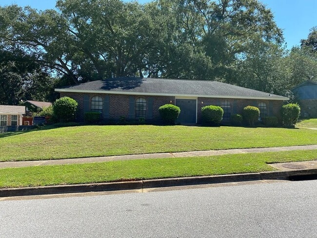 property at 1905 Woodgate Rd