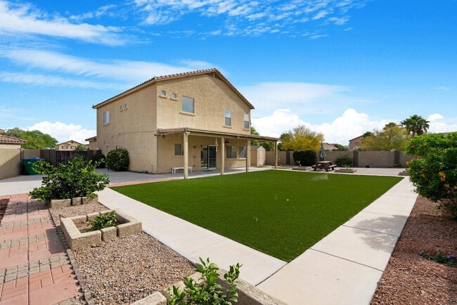 property at 19676 N Locke Ct