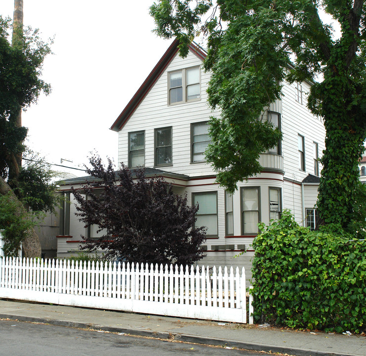 529 Carolina St in Vallejo, CA - Foto de edificio