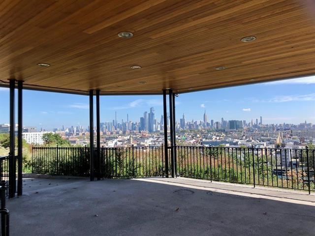 271 Ogden Ave in Jersey City, NJ - Building Photo - Building Photo