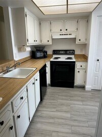 11 Willowbrook Ln photo'