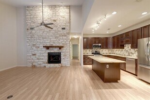 8518 Fathom Cir in Austin, TX - Building Photo