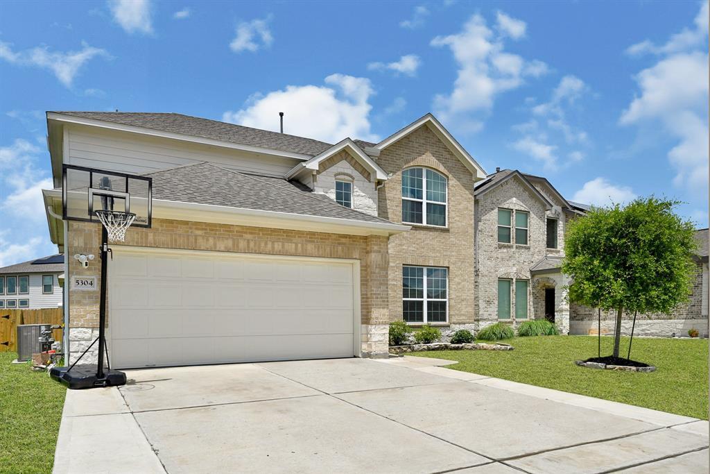 5304 Cascade Ct in Alvin, TX - Building Photo