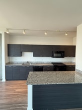 805 N LaSalle St in Chicago, IL - Building Photo - Building Photo