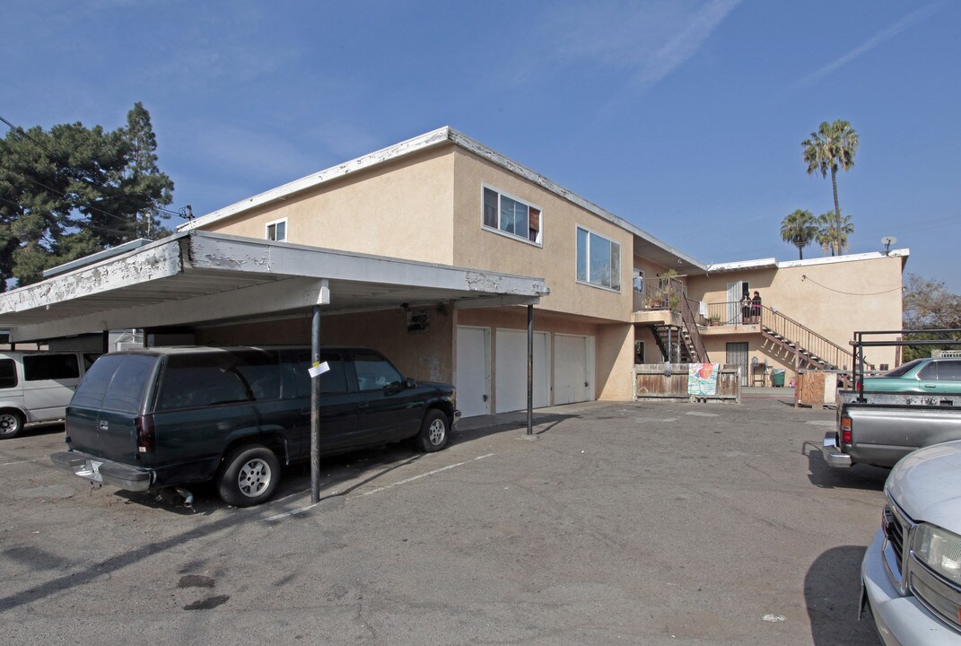 10422 Lampson Ave in Garden Grove, CA - Building Photo