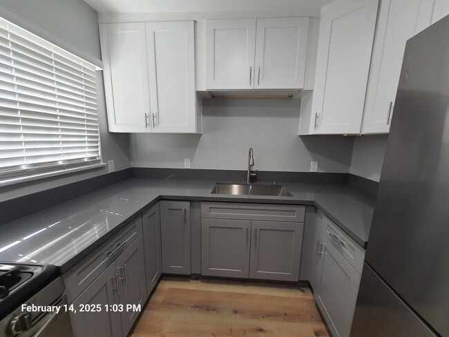 9112 S Manhattan Pl in Los Angeles, CA - Building Photo - Building Photo