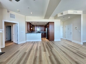 2105 N Meridian St in Indianapolis, IN - Building Photo - Building Photo