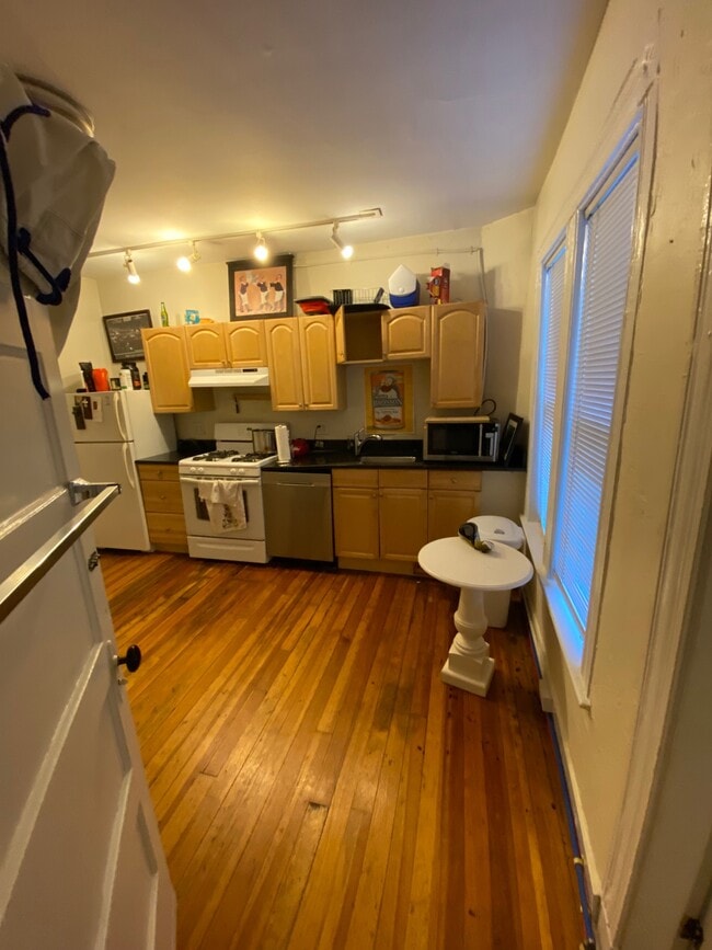15 Cooper St, Unit 1