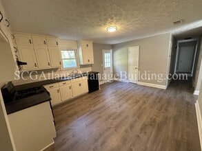 972 Walnut Creek Ln in Jonesboro, GA - Building Photo - Building Photo