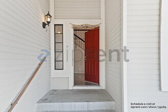 394 Falcon Way in Hercules, CA - Building Photo - Building Photo