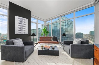 382 N Union Ave in Chicago, IL - Building Photo - Building Photo