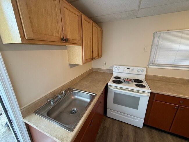 929 Jackson St in Norristown, PA - Building Photo - Building Photo