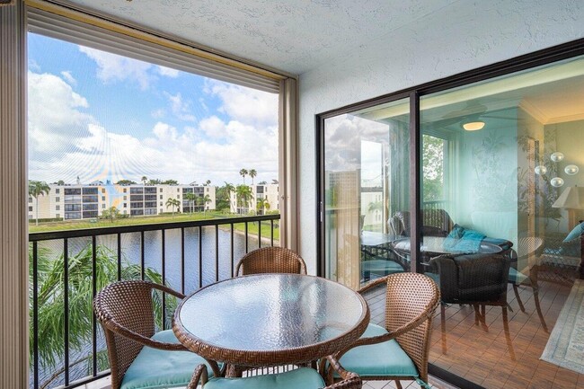 7340 Amberly Ln, Unit 404 in Delray Beach, FL - Building Photo - Building Photo