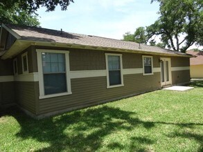 13604 Caldwell Dr in Austin, TX - Building Photo - Building Photo
