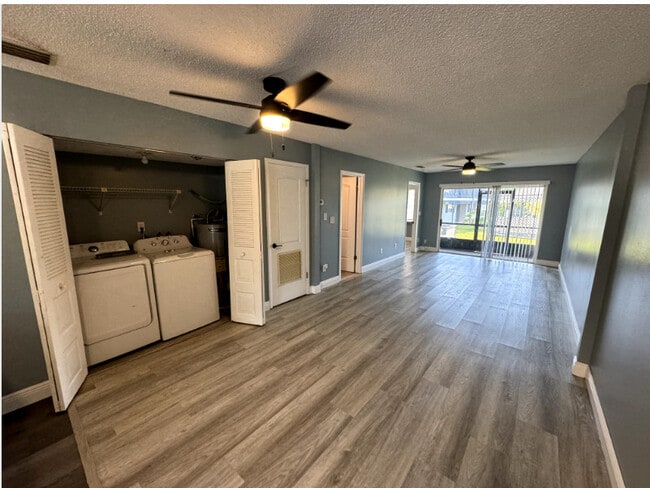313 Dirksen Dr, Unit F3
