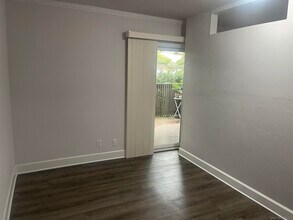 8604 Via Mallorca in San Diego, CA - Building Photo - Building Photo