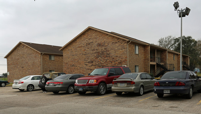 University Place in Beaumont, TX - Building Photo - Building Photo