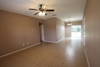 703 Kennedy St in Lindale, TX - Building Photo - Building Photo