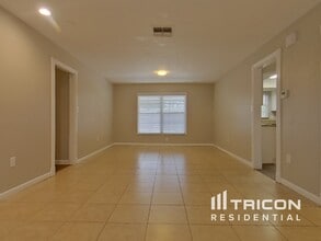 1928 Blossom Ln in Maitland, FL - Building Photo - Building Photo