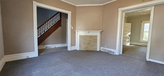 property at 602 E Ravine Ave