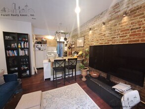 22 Henchman St, Unit 2 in Boston, MA - Building Photo - Building Photo