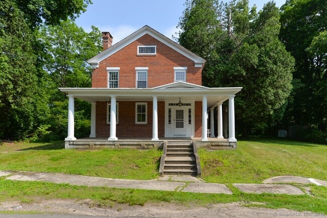 15 Hawkins Rd