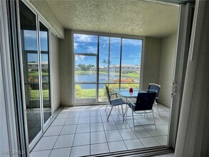 864 Tanbark Dr in Naples, FL - Building Photo - Building Photo