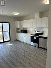 7337 Meo Blvd in Lasalle, ON - Building Photo - Building Photo