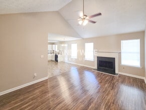 3264 Sugar Creek Trce in Atlanta, GA - Building Photo - Building Photo