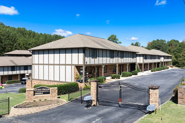 Guest House in Rome, GA - Building Photo - Building Photo